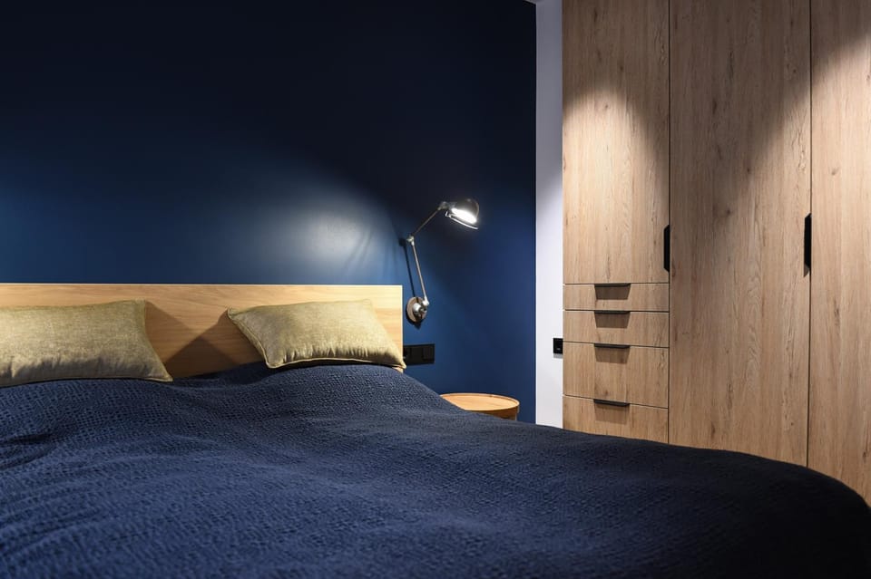 Bed, Bedroom, wardrobe