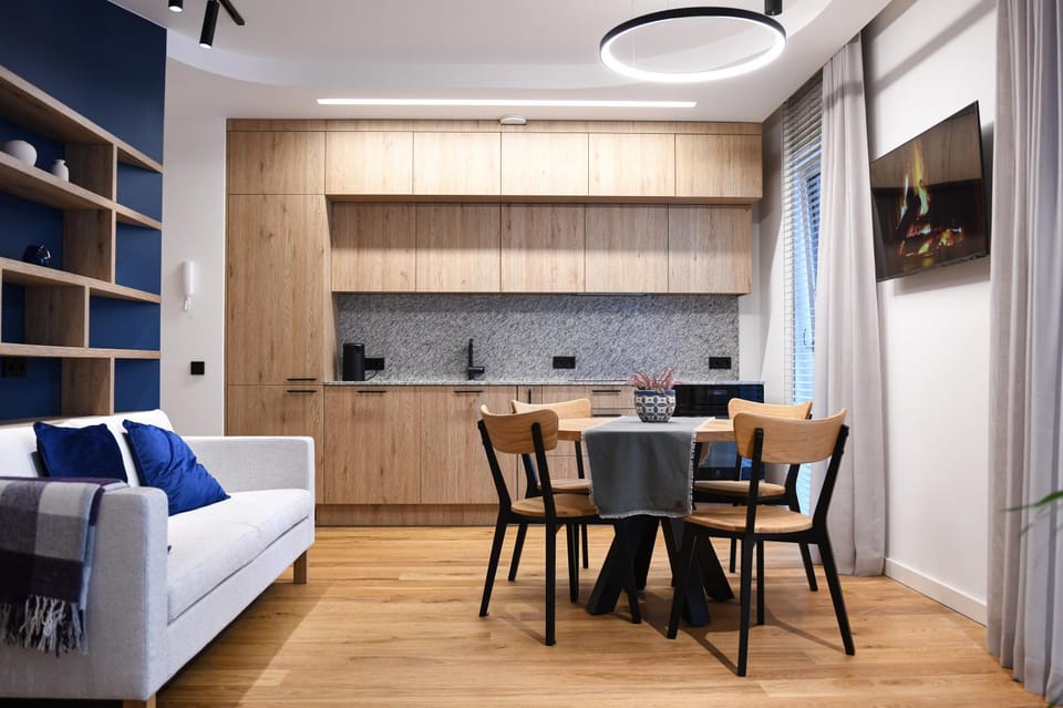 TV and multimedia, Kitchen or kitchenette, Living room, Dining area