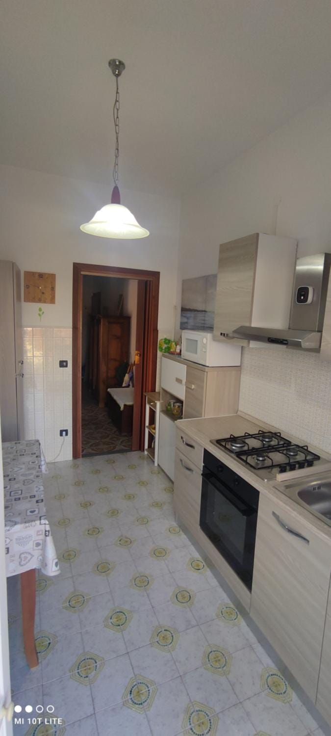 Kitchen or kitchenette, Dining area, pet friendly, stove