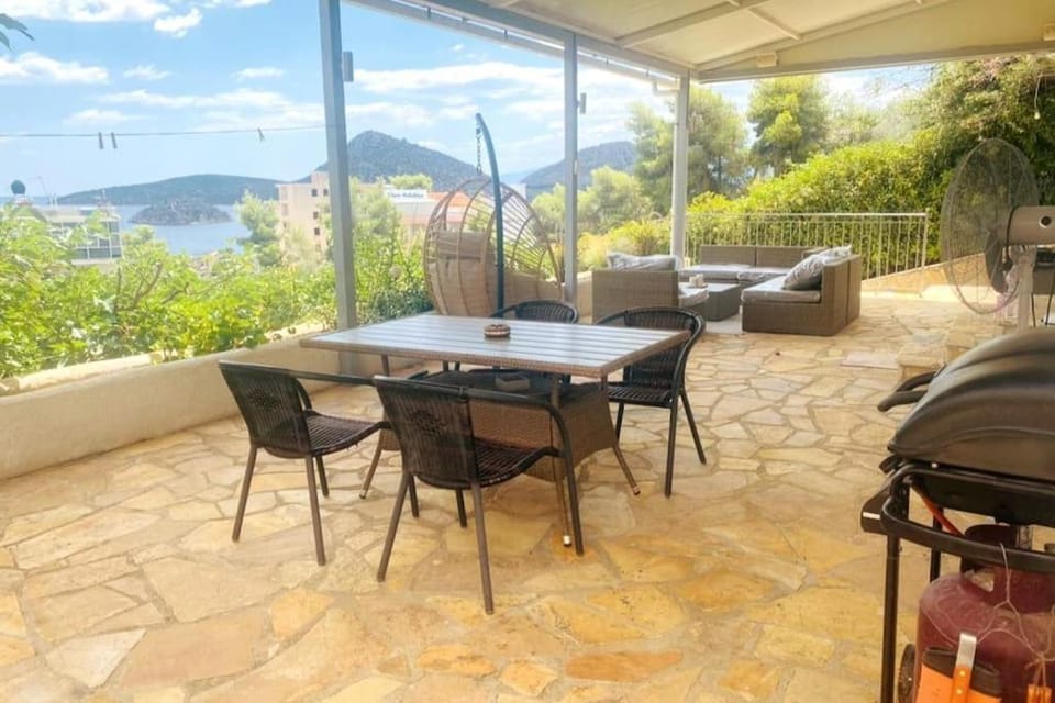 Patio, View (from property/room), Balcony/Terrace, Seating area, Dining area