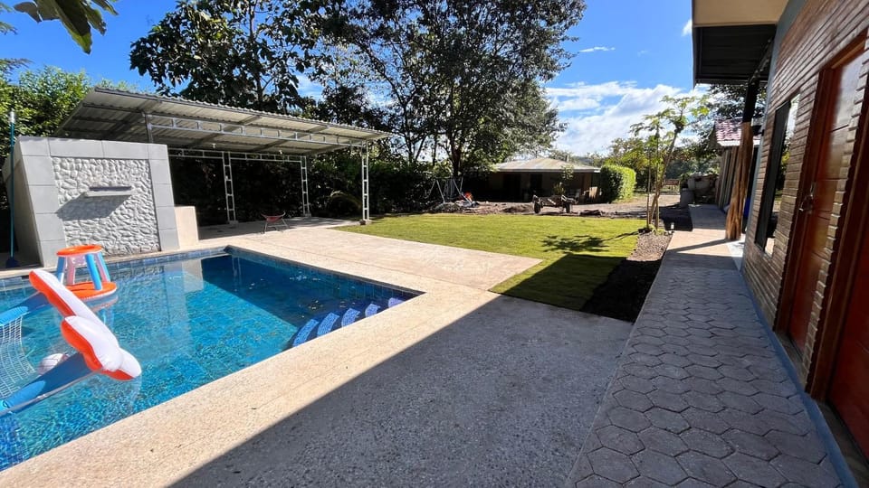Apartamento los Guanacastes cerca de Tamarindo con piscina Apartment in Guanacaste Province