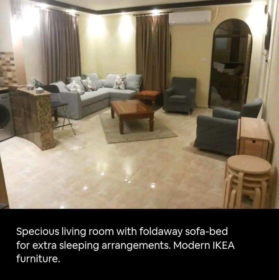 Living room, Photo of the whole room