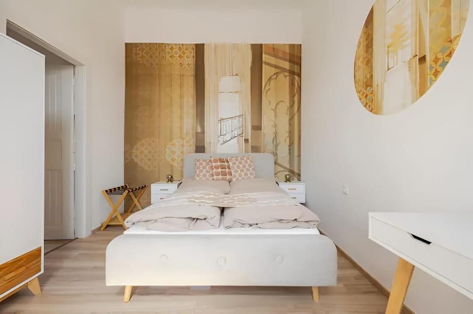 Bed, Bedroom, wardrobe