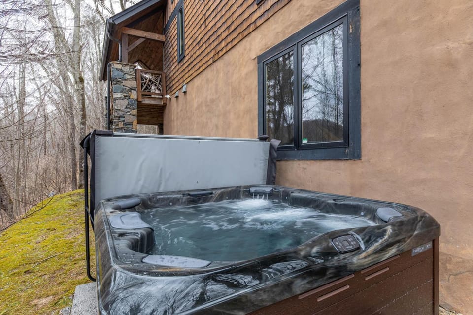 Cedar Rock Townhomes at Eagles Nest House in Tennessee