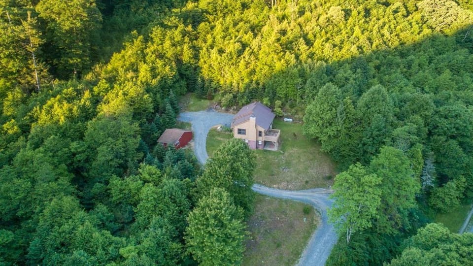 Pine Creek Cabin Cabin in Watauga