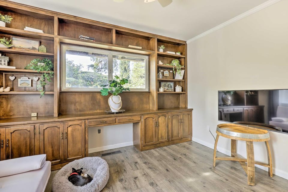 Modern Home in Napa Area w/ Hot Tub & Game Room! House in Sonoma County