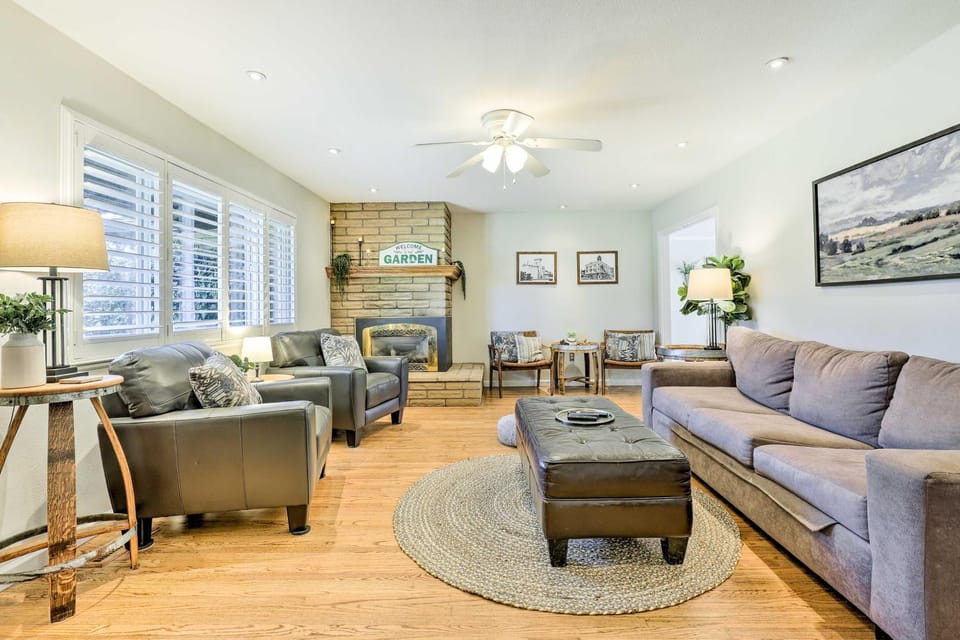 Modern Home in Napa Area w/ Hot Tub & Game Room! House in Sonoma County