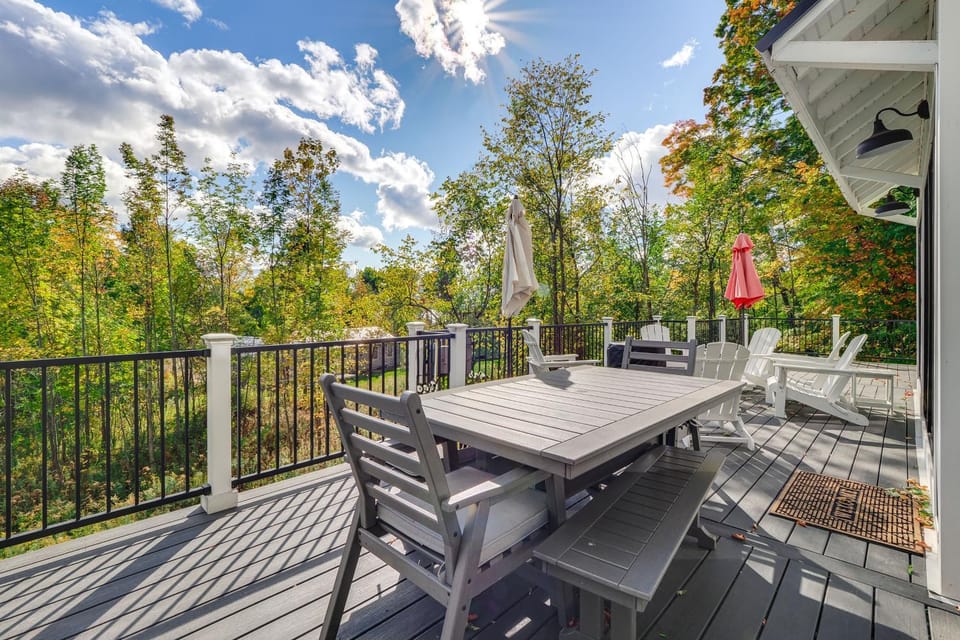 Suttons Bay Lk House By Wineries: Hot Tub, Firepit House in Michigan
