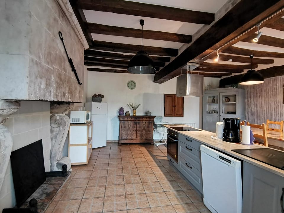 dishwasher, oven, stove, toaster, kitchen