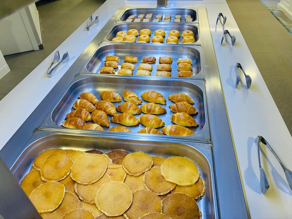Buffet breakfast