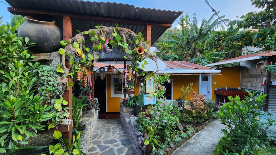 Posada Woochooch Nature lodge in Sololá Department
