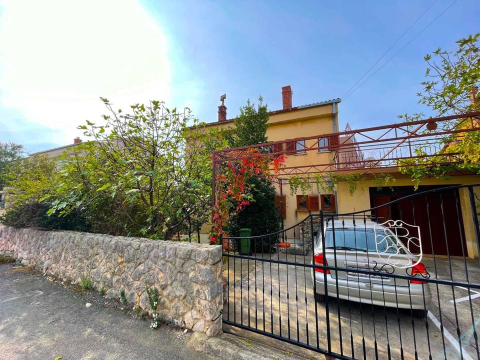 Property building, Summer