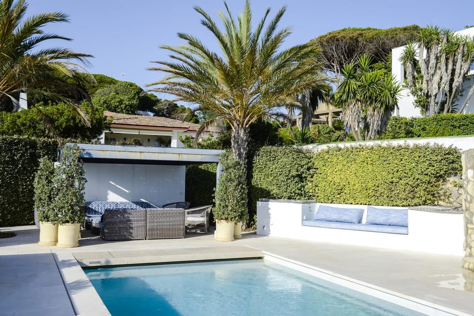 Day, Natural landscape, Garden view, Pool view, Swimming pool, Swimming pool