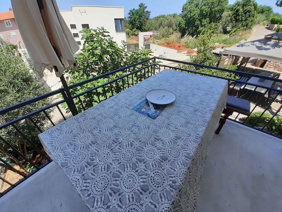 Summer, Balcony/Terrace