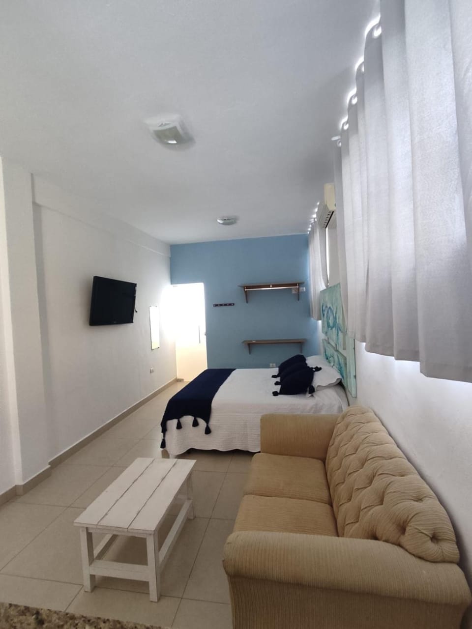 Bed, TV and multimedia, Bedroom, air conditioner