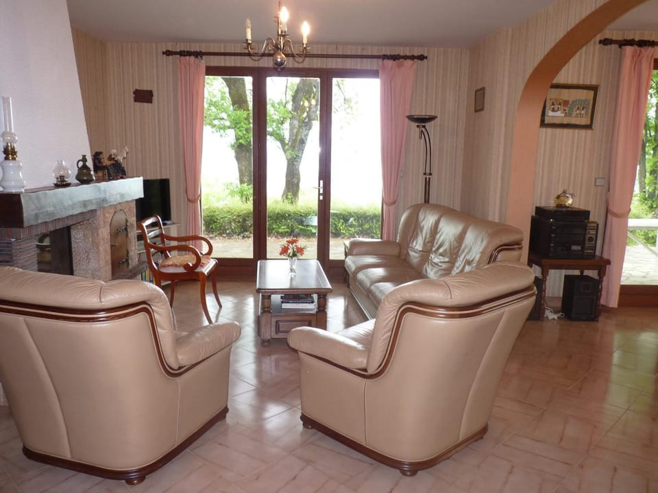Villa spacieuse à Aix, jardin clos, animaux admis - FR-1-555-71 House in Aix-les-Bains