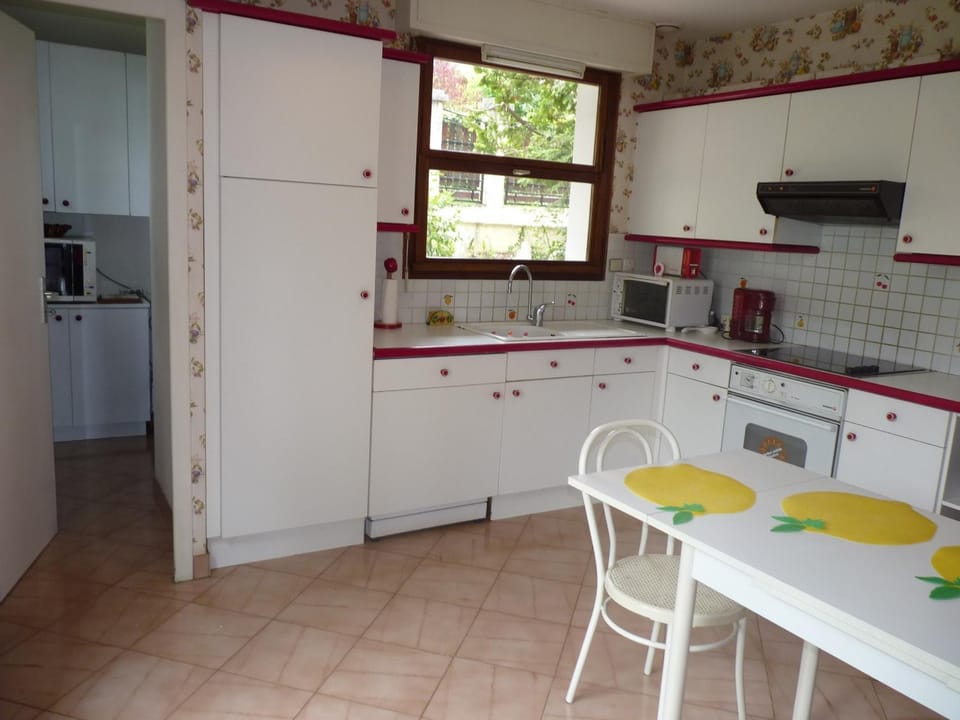 Villa spacieuse à Aix, jardin clos, animaux admis - FR-1-555-71 House in Aix-les-Bains