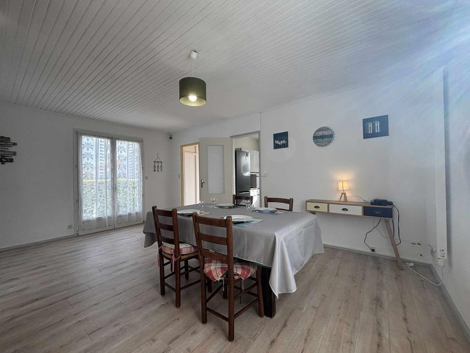 Maison confort à La Brée-les-Bains, proche centre et plage, WIFI inclus - FR-1-246A-156 House in Nouvelle-Aquitaine