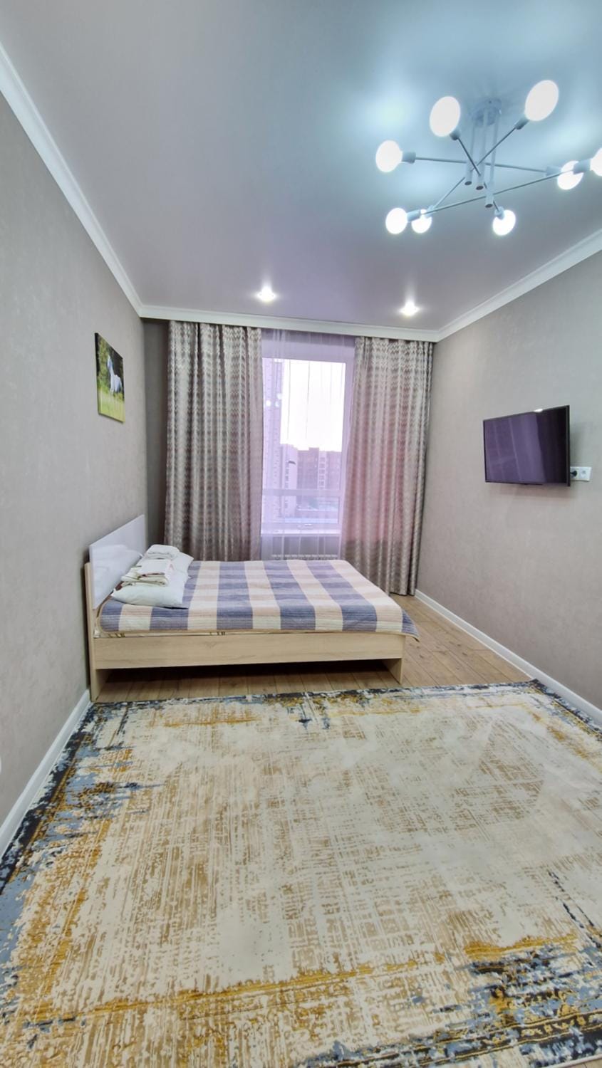 Bed, TV and multimedia, Bedroom