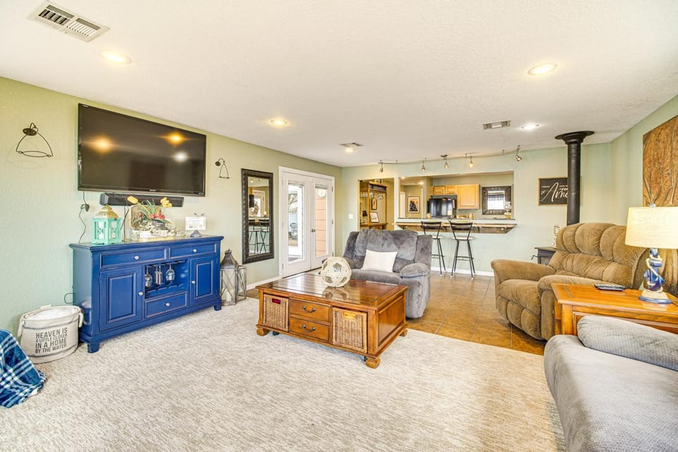 Grove Lake House with Boat Dock and Outdoor Spots! House in Grove