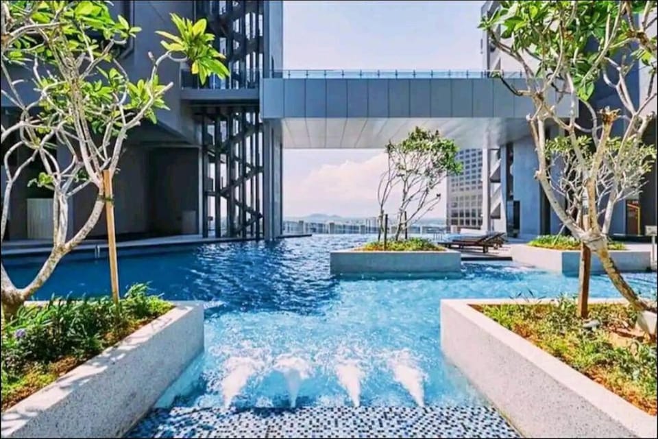 FullySeaView#2Bedrooms#Netflix#FreeParking#PrivateBathtub#RoomWithBalcony#ImperioResidence Apartment in Malacca