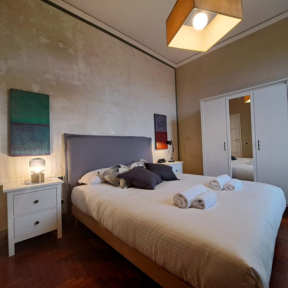 Bed, Photo of the whole room, Bedroom, towels, wardrobe