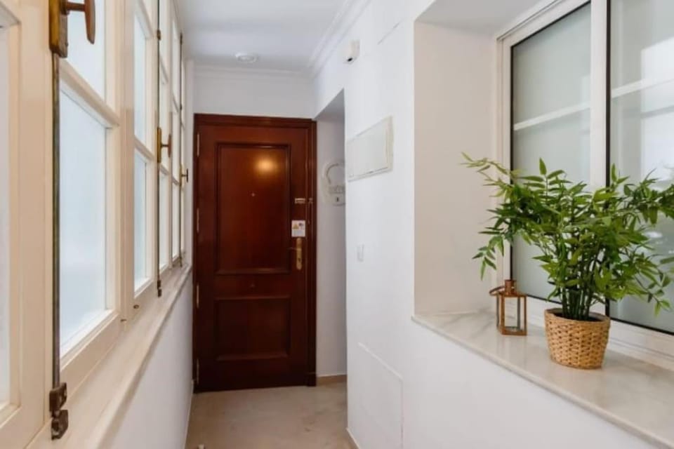 Apartamento FEDUCHY 10 min de la playa 2 baños Apartment in Cadiz