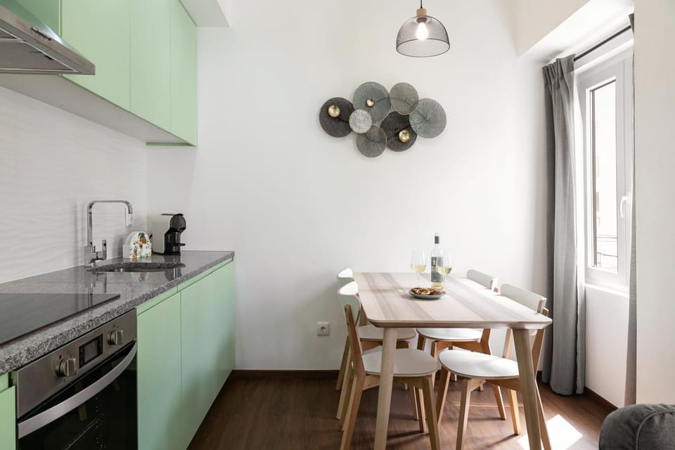 Coffee/tea facilities, Kitchen or kitchenette, Dining area, minibar, pet friendly, stove, toaster