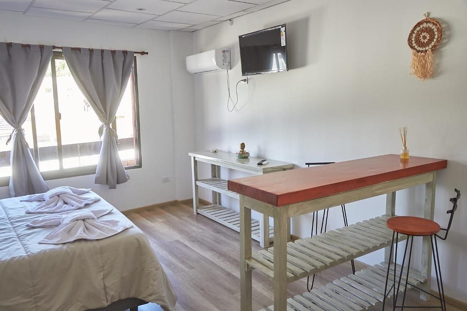 Bed, Photo of the whole room, Bedroom, air conditioner
