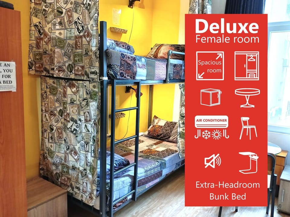 Bed, Photo of the whole room, Text overlay, bunk bed, heating, soundproof, VIP, air conditioner
