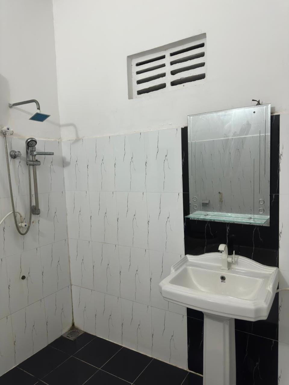 UND House Apartment in Southern Province