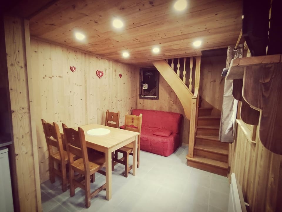 Petit Chalet House in Haute-Savoie