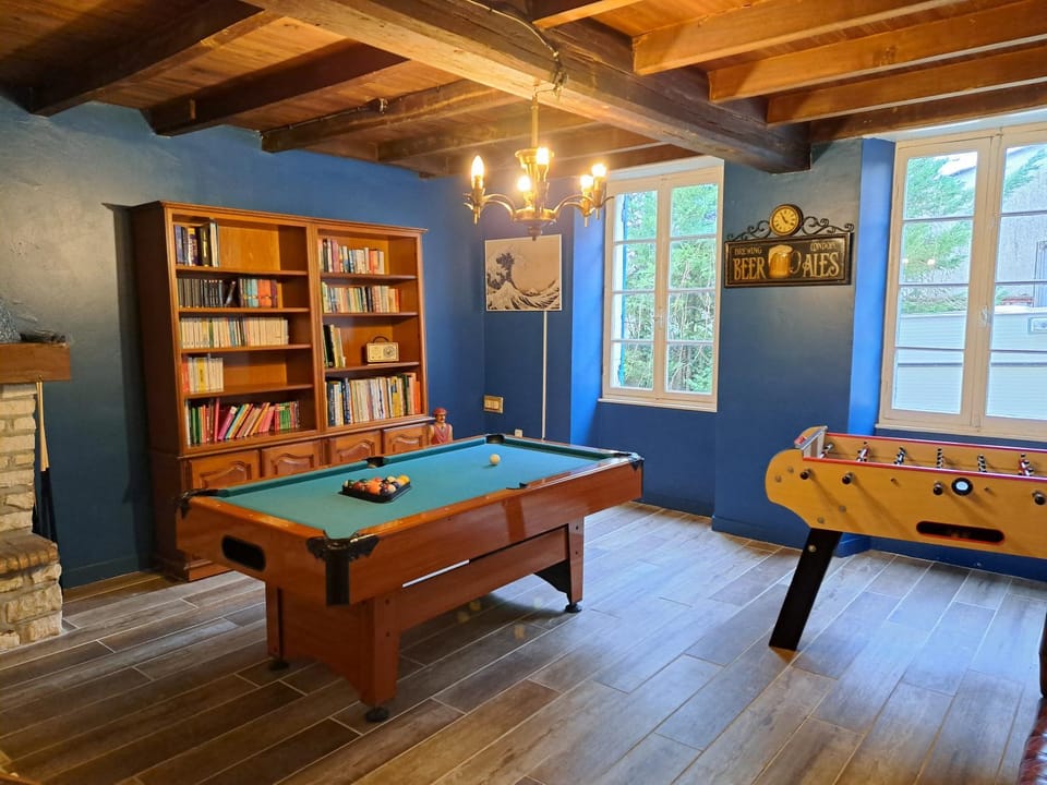 Billiard