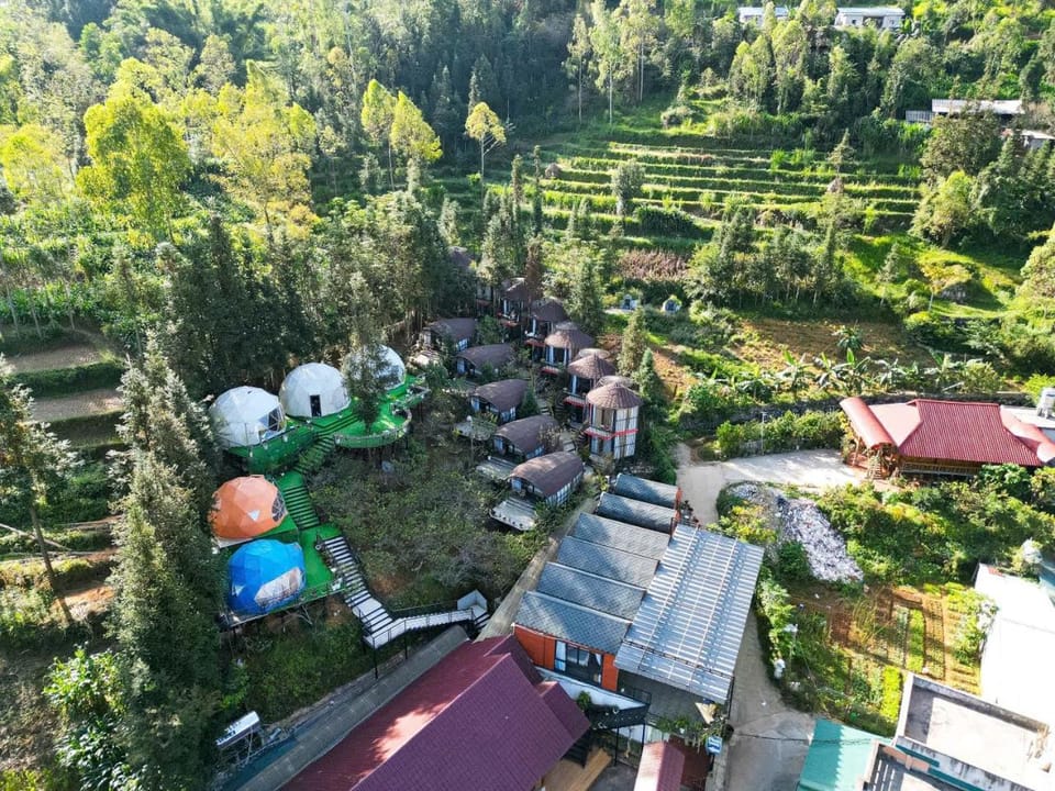 Property building, Natural landscape, Other