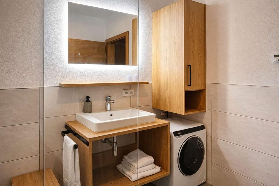 Bathroom, washing machine