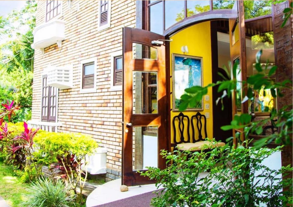 Property building, Garden