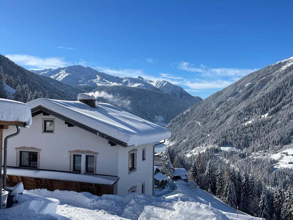 Property building, Winter
