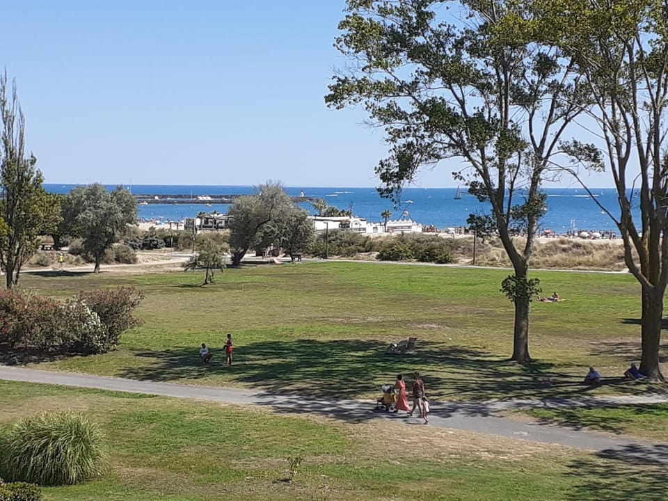 Amoureva E27, Vue mer, clim, piscine, parking Apartment in Agde