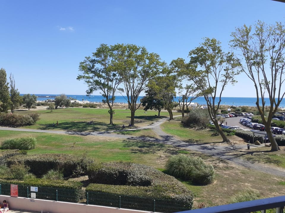 Amoureva E27, Vue mer, clim, piscine, parking Apartment in Agde