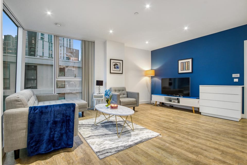 2 Bed 2 Bath Next to Nine Elms Station - Zone 1 Apartment in London