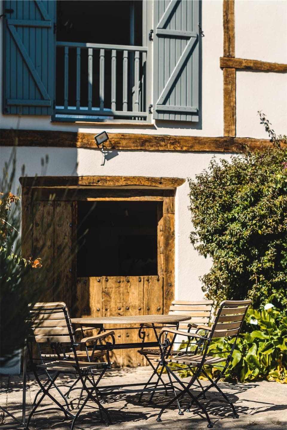 Patio, Facade/entrance