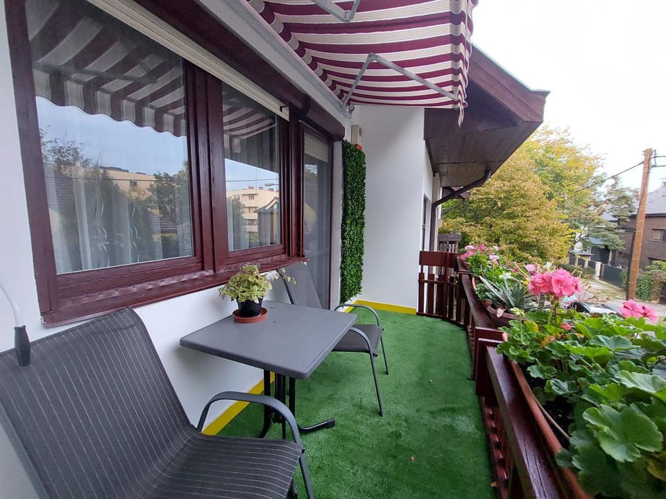 Balcony/Terrace, Balcony/Terrace