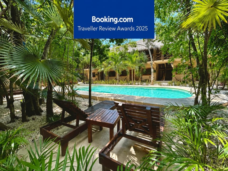 Spring, Day, Garden, Garden view, Pool view, Swimming pool, sunbed