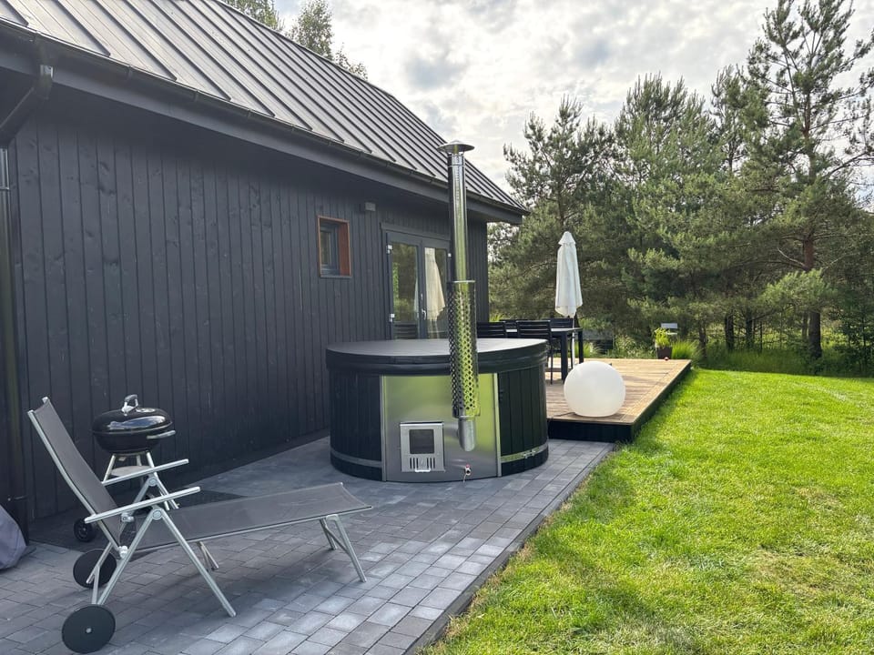 Property building, Patio, Natural landscape, Garden
