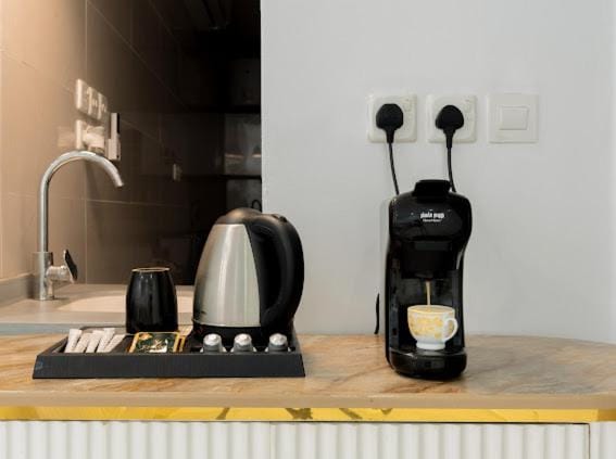 Coffee/tea facilities, Kitchen or kitchenette