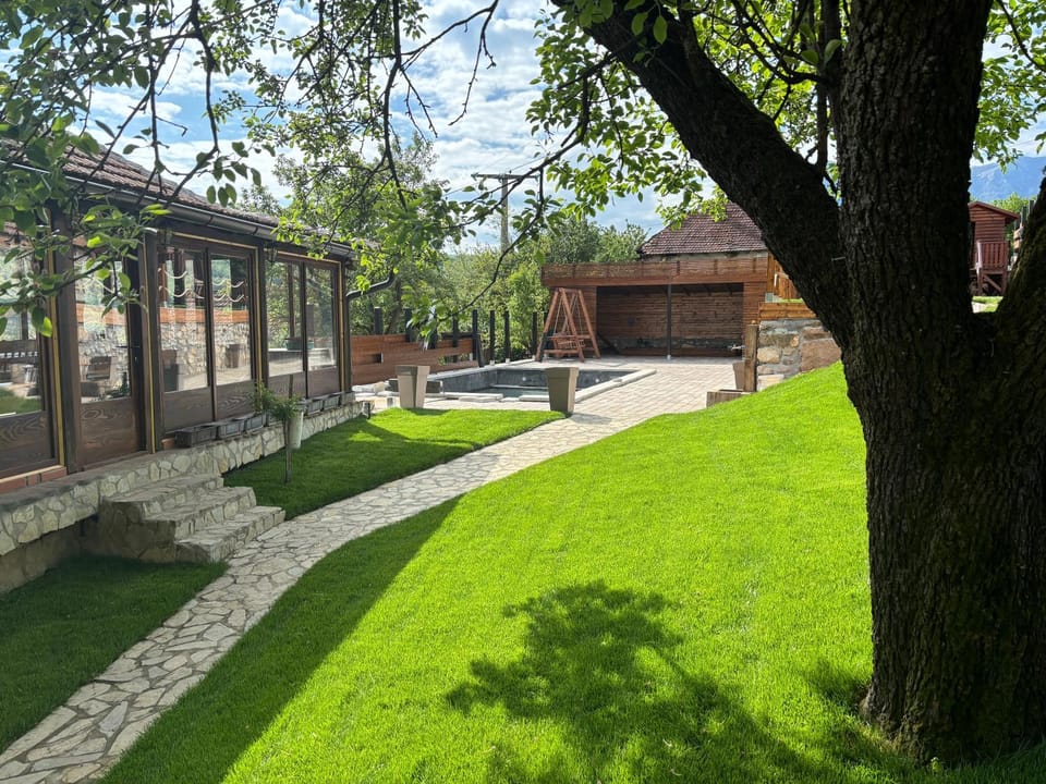 Balcony/Terrace, Swimming pool