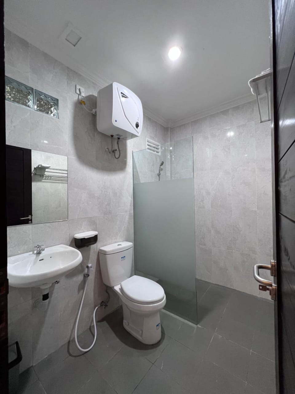 Shower, Toilet, Bathroom, bidet