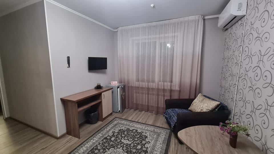 TV and multimedia, Living room, air conditioner