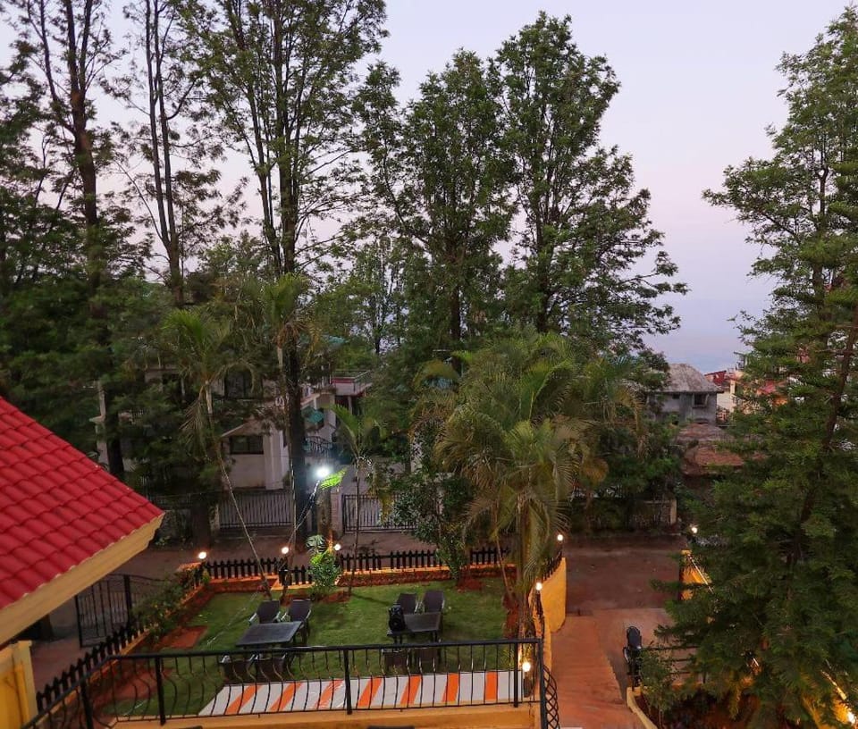 Marigold Villa with Swimming pool Villa in Maharashtra