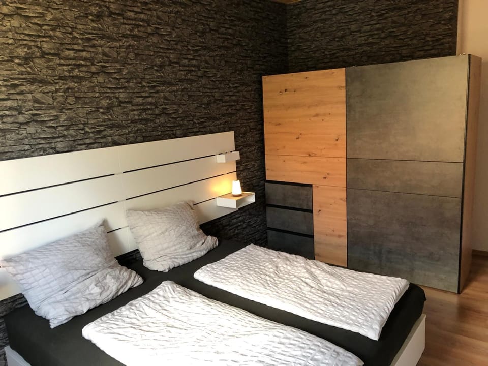 Bed, Photo of the whole room, Bedroom, wardrobe